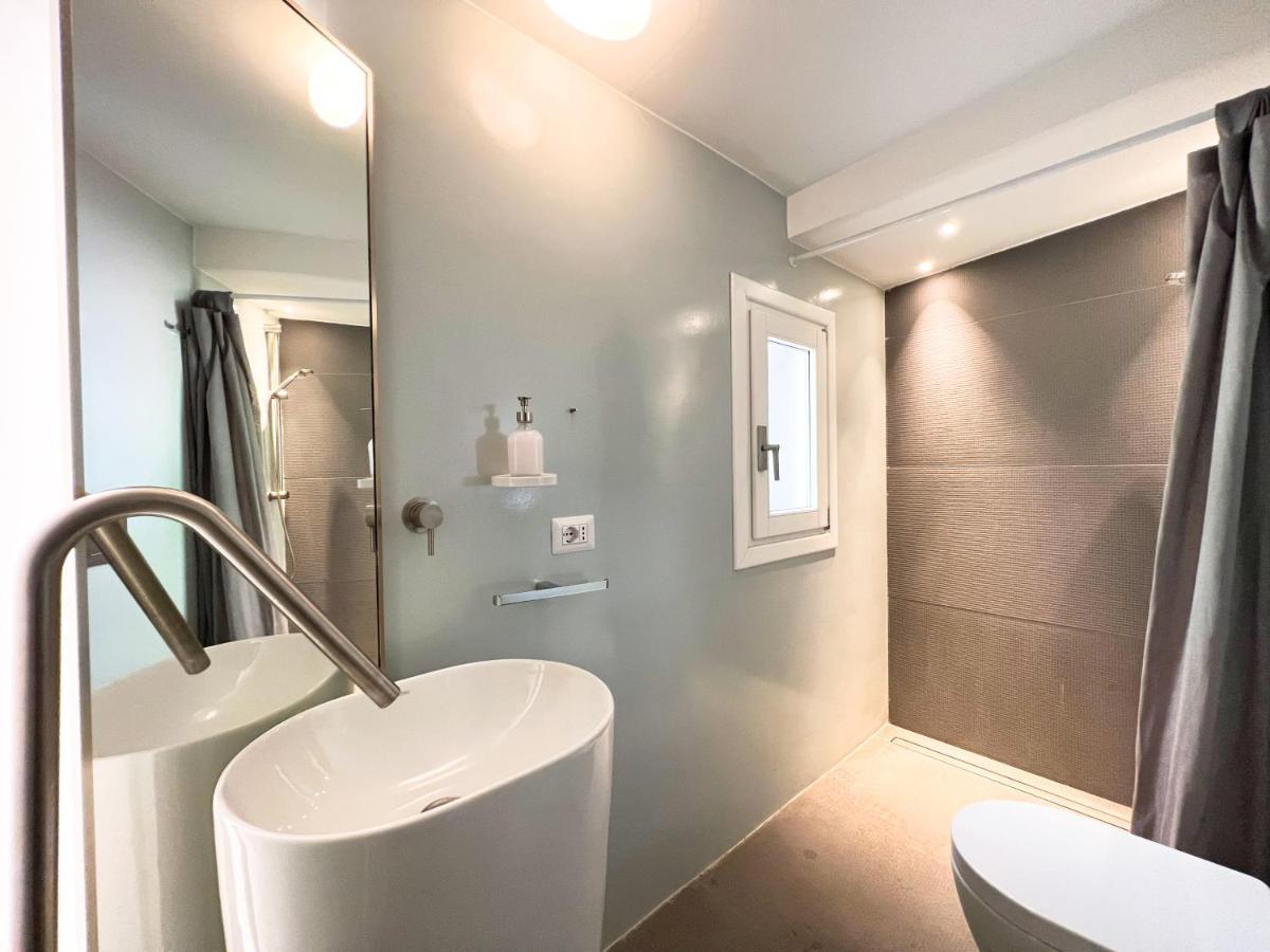 Apartamento Luxury House & Secret Garden - Strategic Location, 100M To Metro B Roma Exterior foto